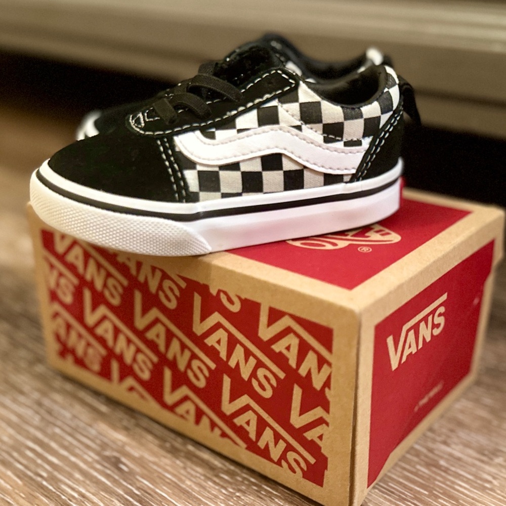 LIKE NEW/EUC Toddler VANS Old Skool Checkerboard